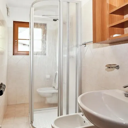 דירה Comfortable In With Balcony *