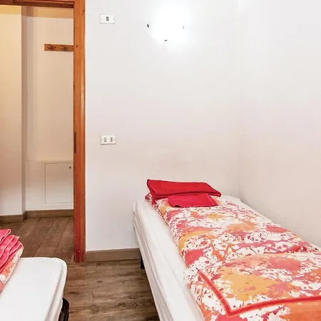 דירה Comfortable In With Balcony *