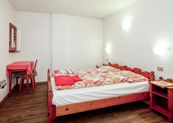 Διαμέρισμα Comfortable In With Balcony Λιβίνιο